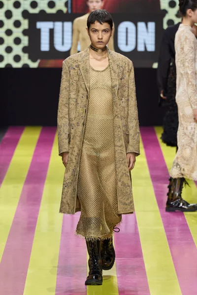 Look 61